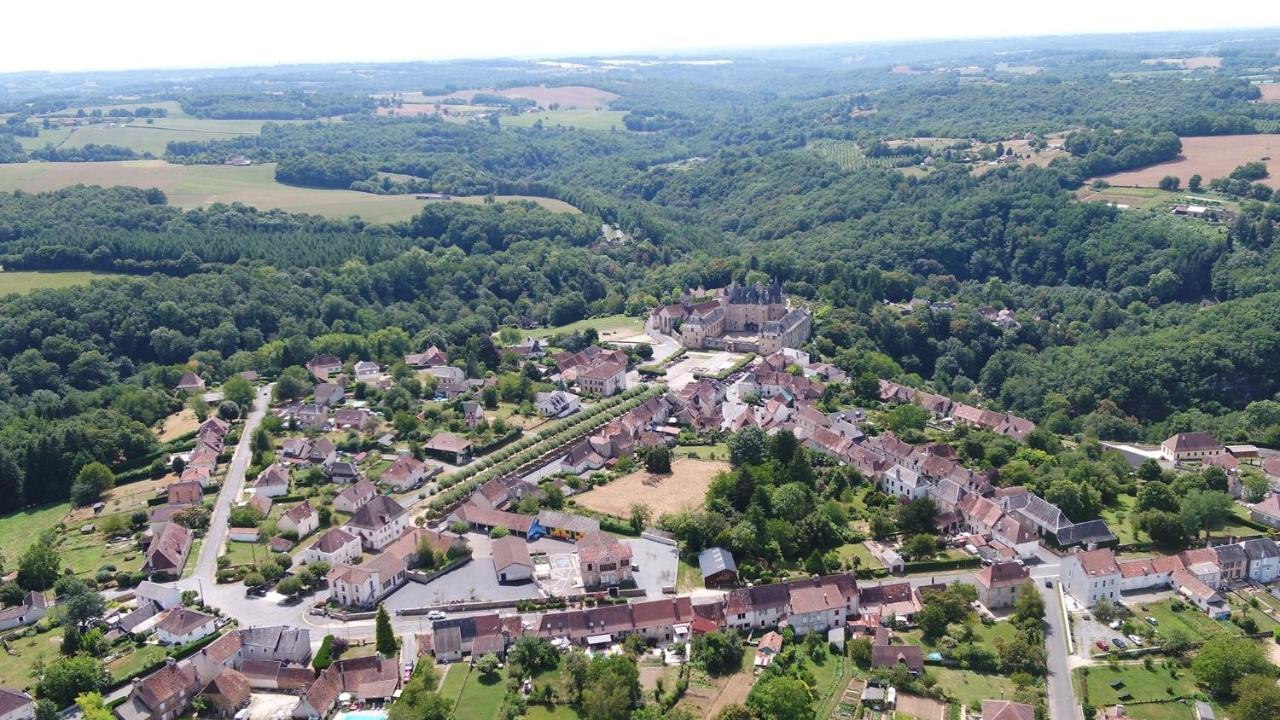 Town House Jumilhac-Le-Grand Villa Exteriör bild