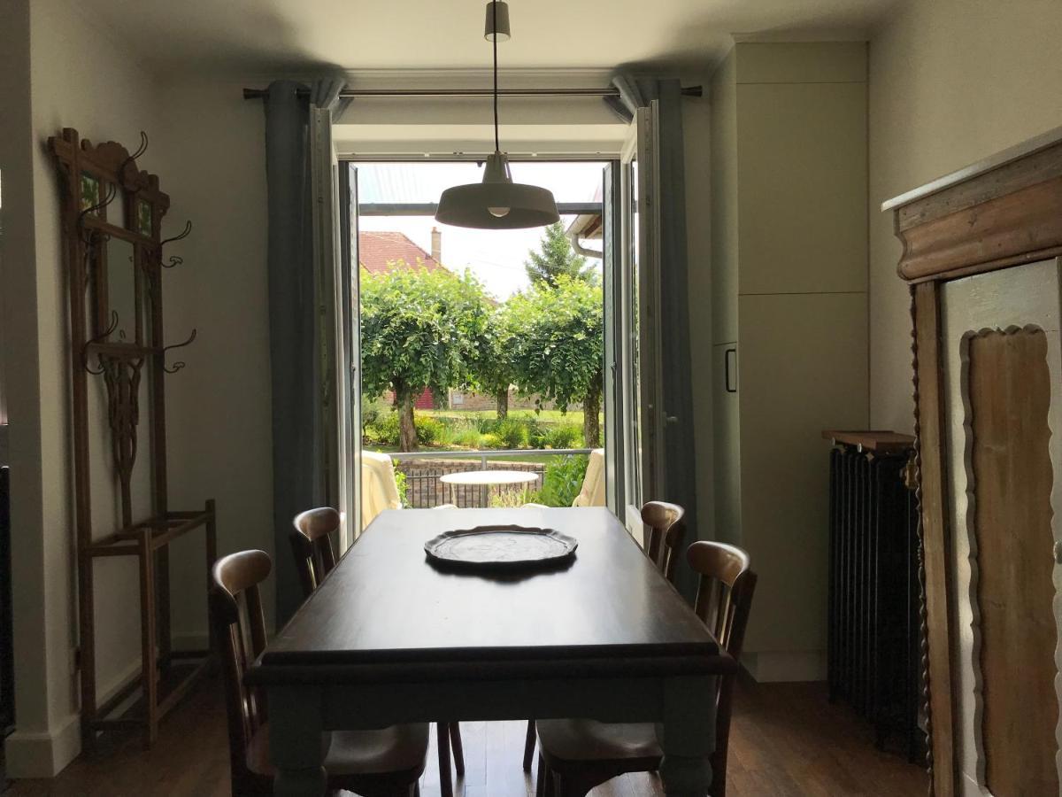 Town House Jumilhac-Le-Grand Villa Exteriör bild