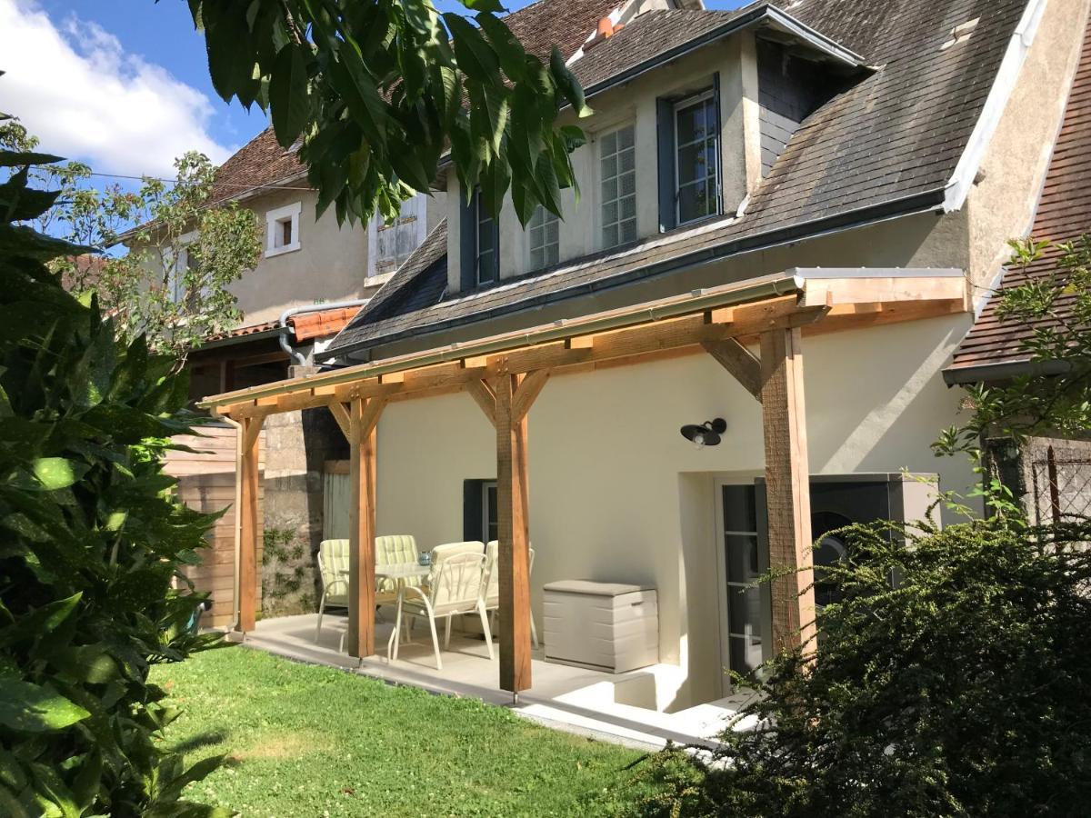 Town House Jumilhac-Le-Grand Villa Exteriör bild